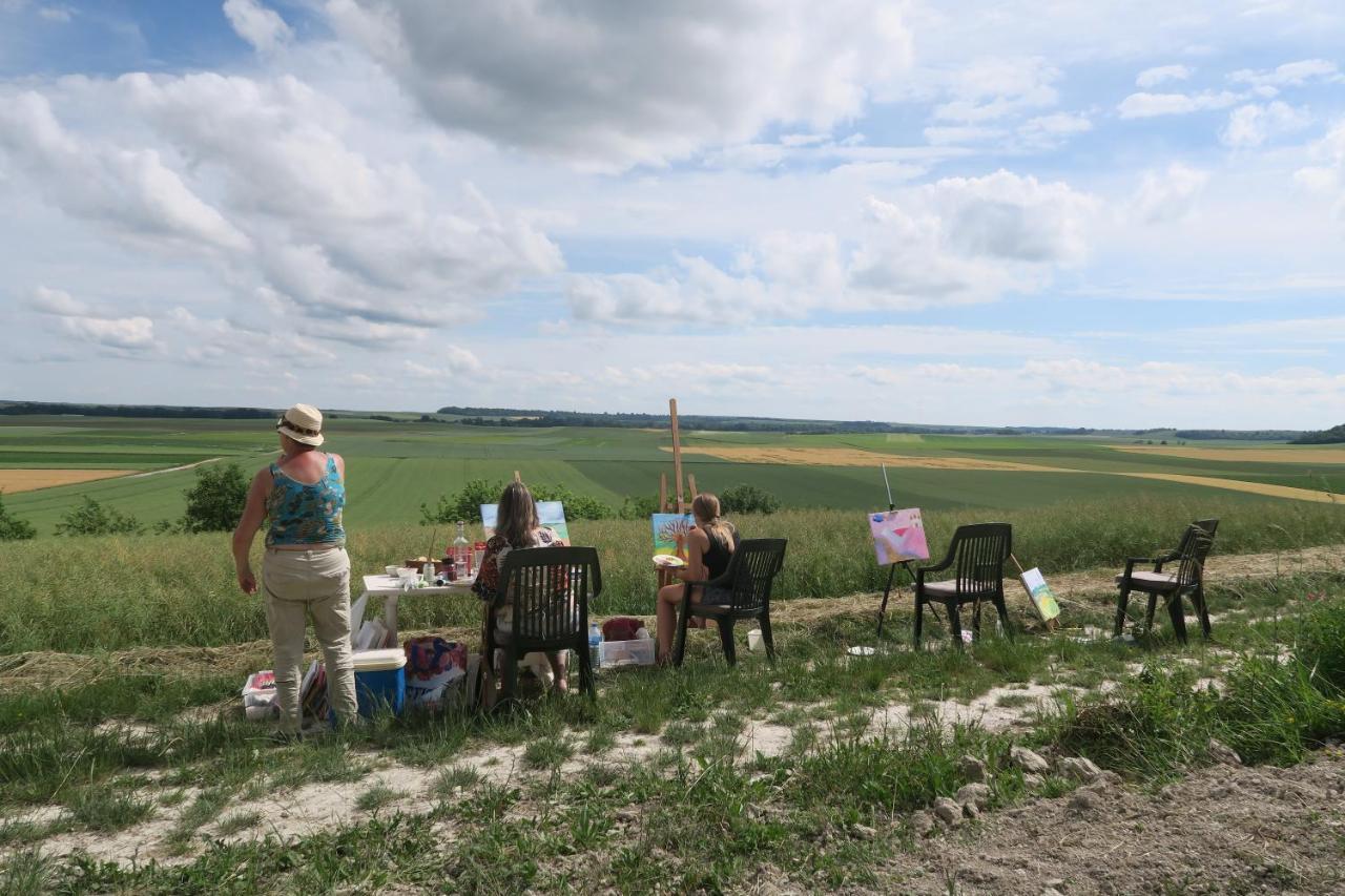 Chambre D'Hotes Fantesstique Berzieux Exteriör bild