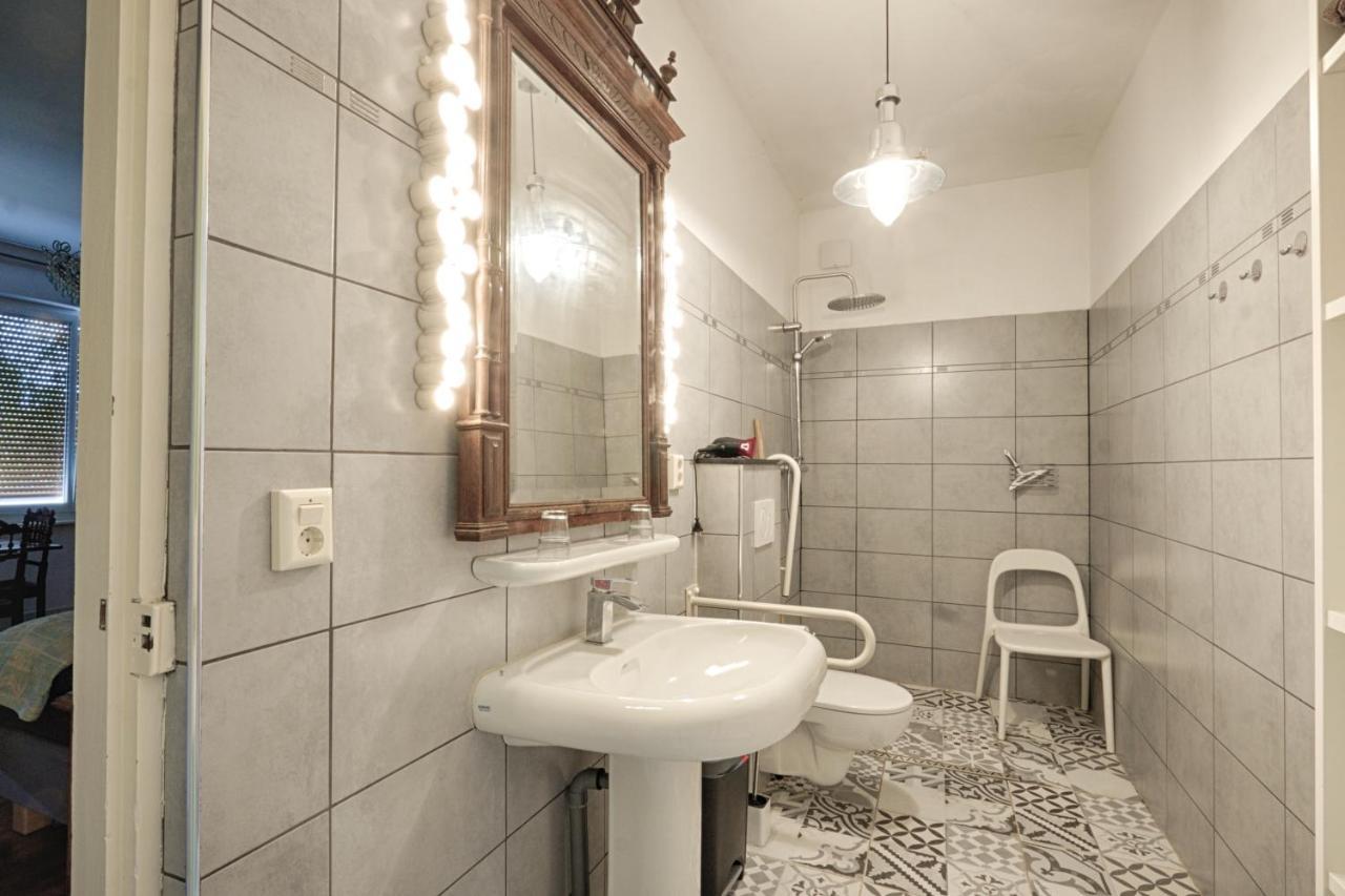 Chambre D'Hotes Fantesstique Berzieux Exteriör bild