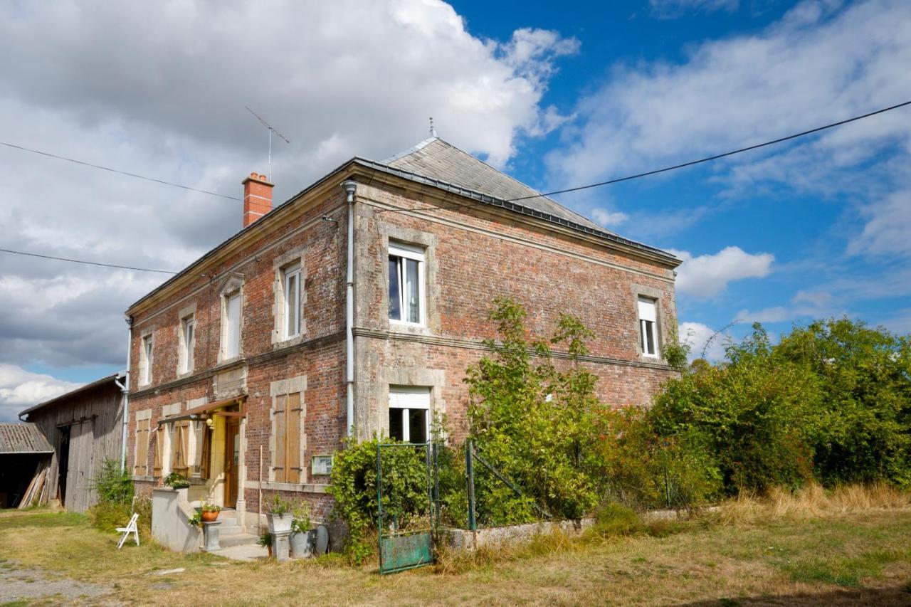 Chambre D'Hotes Fantesstique Berzieux Exteriör bild