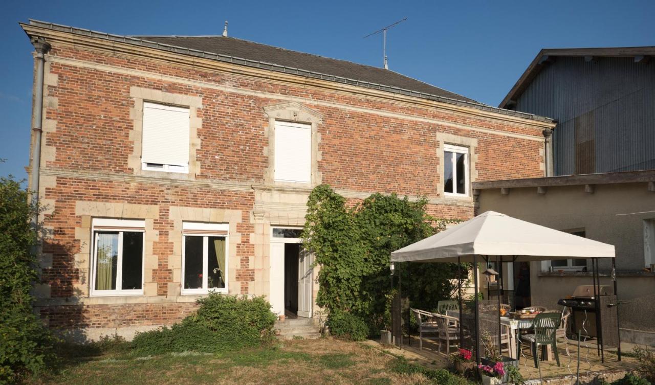 Chambre D'Hotes Fantesstique Berzieux Exteriör bild