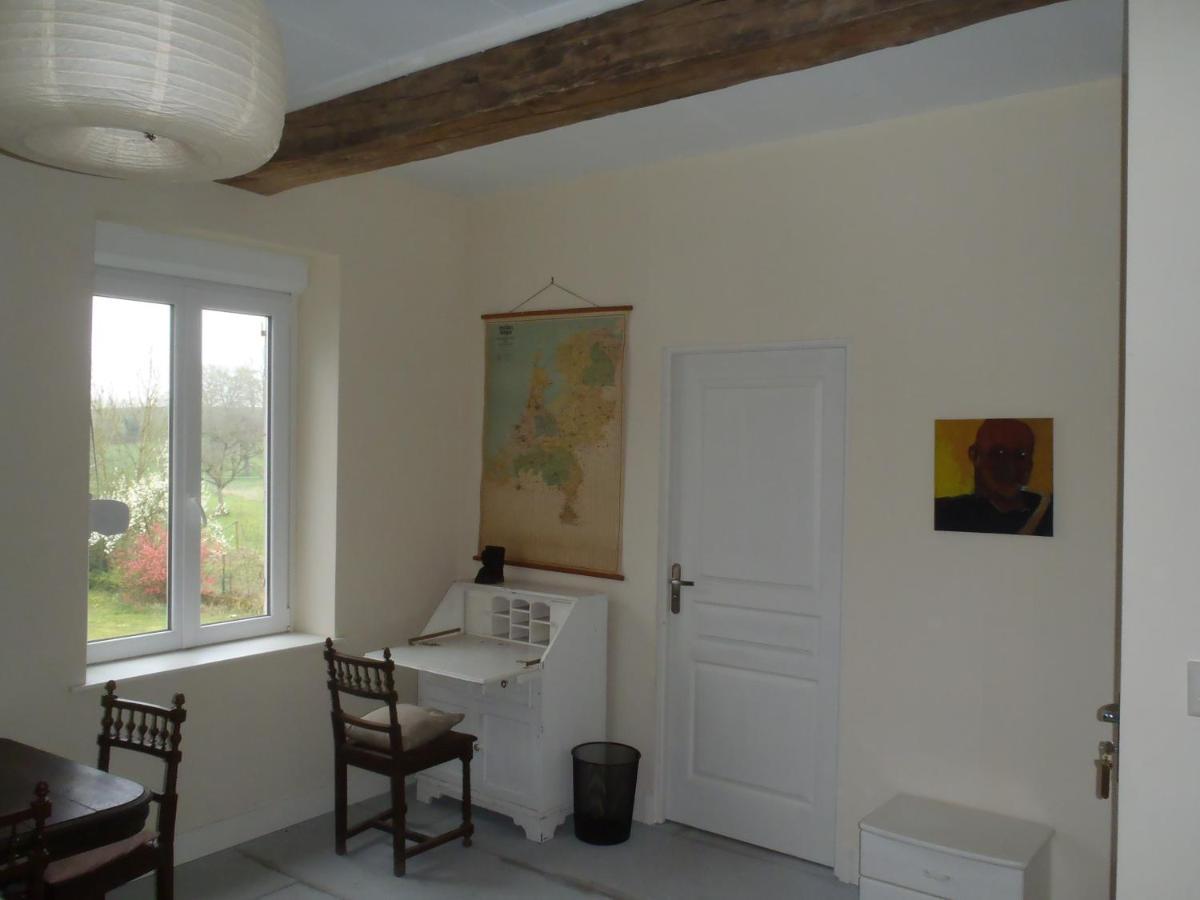 Chambre D'Hotes Fantesstique Berzieux Exteriör bild
